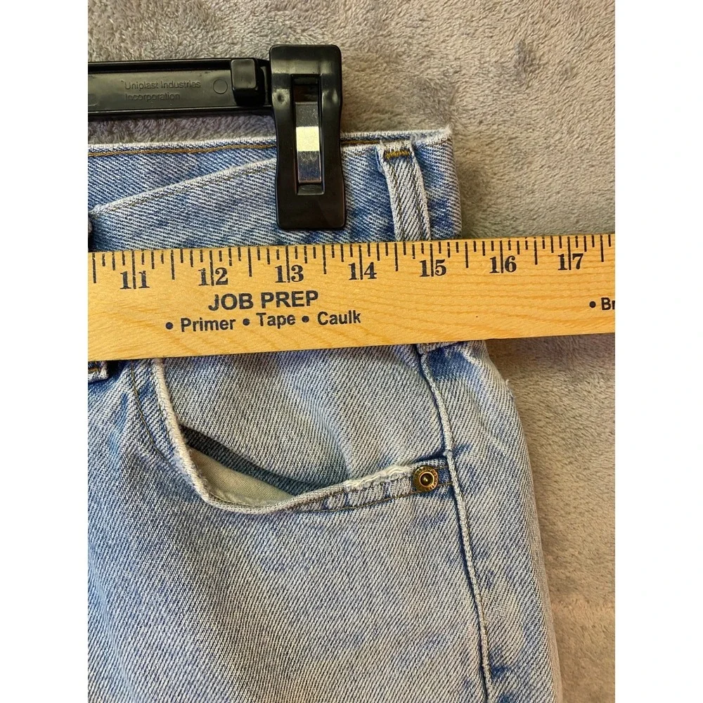 Vintage Carhartt Relaxed Fit 31x30 Light Wash Denim Jeans Mens Workwear